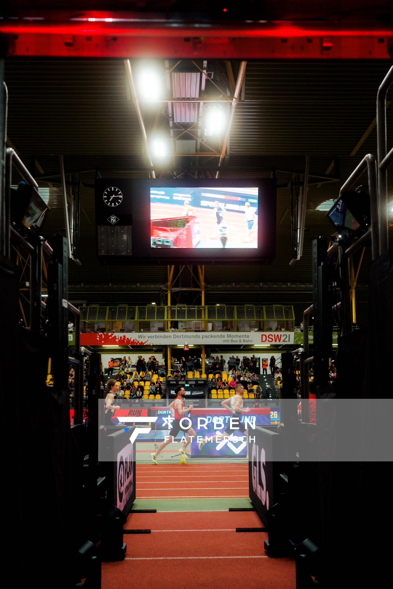 Max Nores (TSV 04 Bayer Leverkusen) am 27.02.2026 bei den Deutschen Hallen Meisterschaften in der Helmut-Körnig-Halle in Dortmund