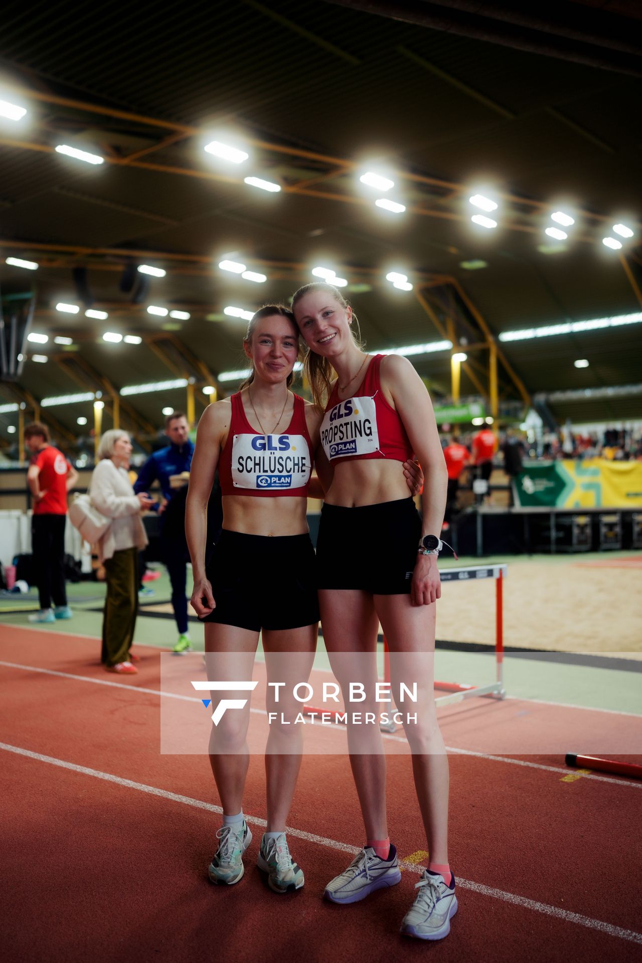 Jana Schlüsche (VfL Eintracht Hannover), Marie Pröpsting (VfL Eintracht Hannover) am 01.03.2026 bei den Deutschen Hallen Meisterschaften in der Helmut-Körnig-Halle in Dortmund