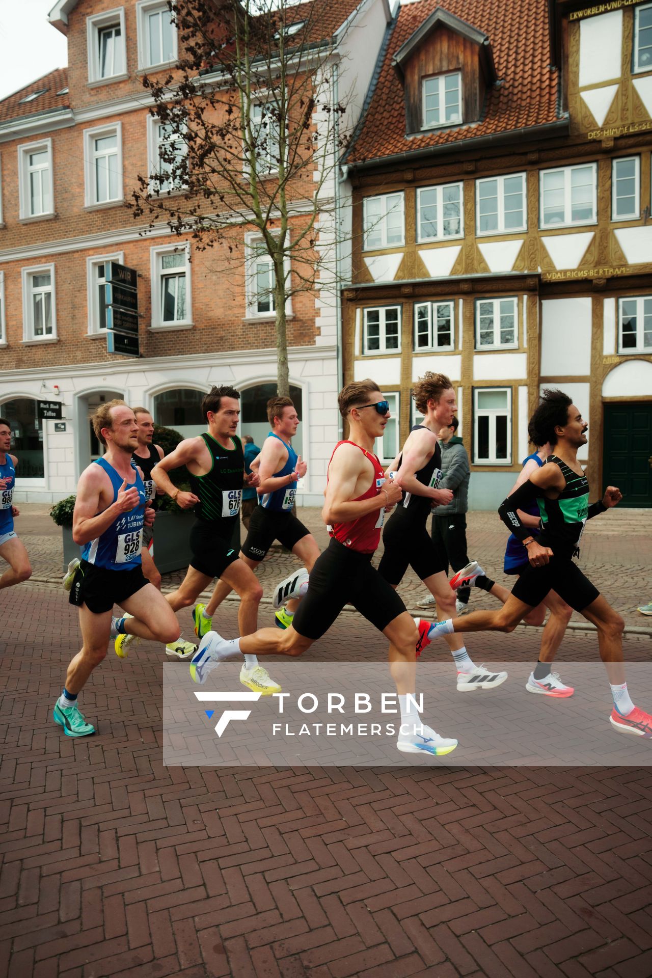 Artur Beimler (LC Cottbus), Anton Saar (Erfurter LAC), Jan Philipp Kisker (LAV Stadtwerke Tübingen) am 08.03.2026 bei den Deutschen Meisterschaften 10 km Straße in Uelzen
