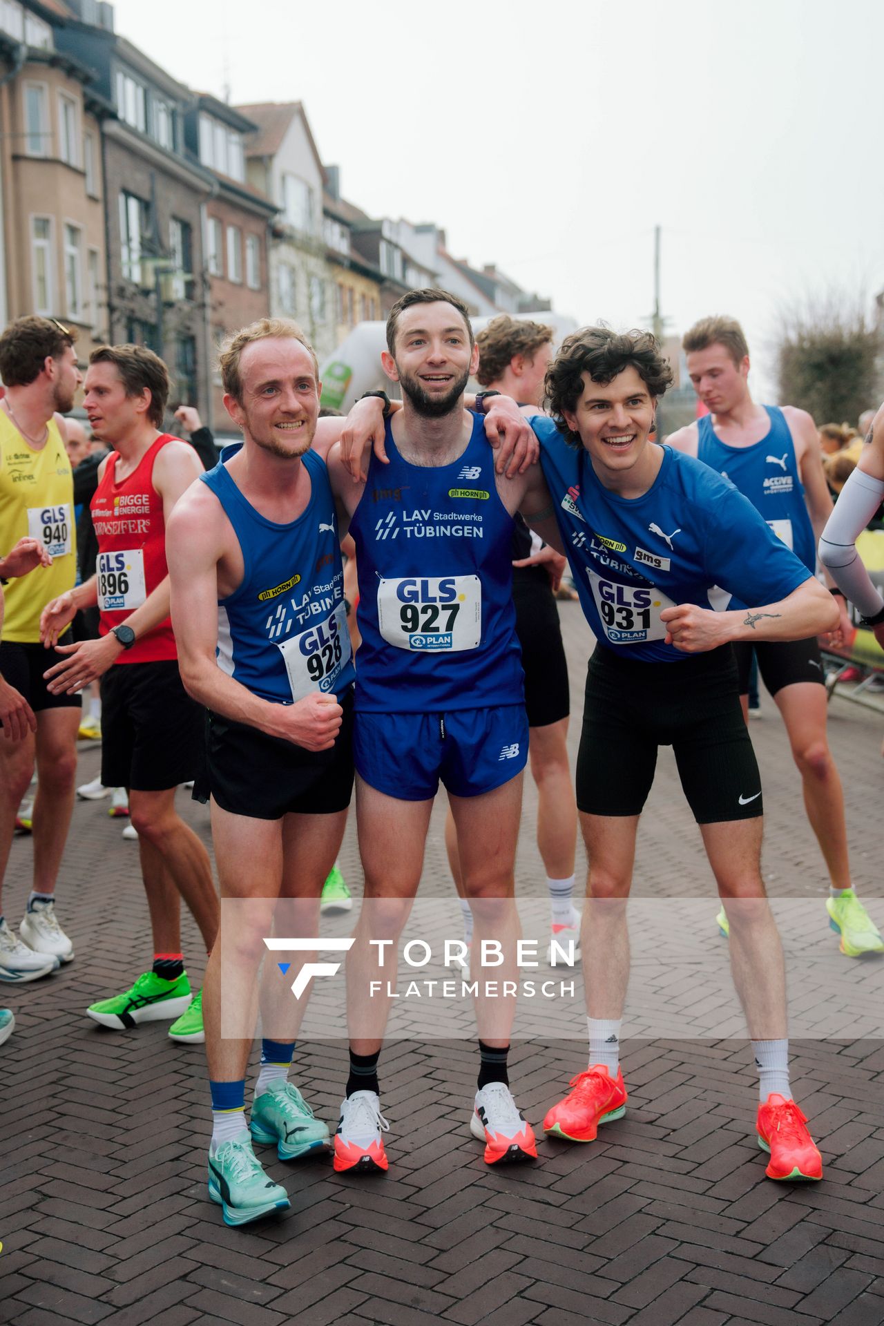Jan Philipp Kisker (LAV Stadtwerke Tübingen), Maximilian Thorwirth (LAV Stadtwerke Tübingen), Tim Assmann (LAV Stadtwerke Tübingen) am 08.03.2026 bei den Deutschen Meisterschaften 10 km Straße in Uelzen