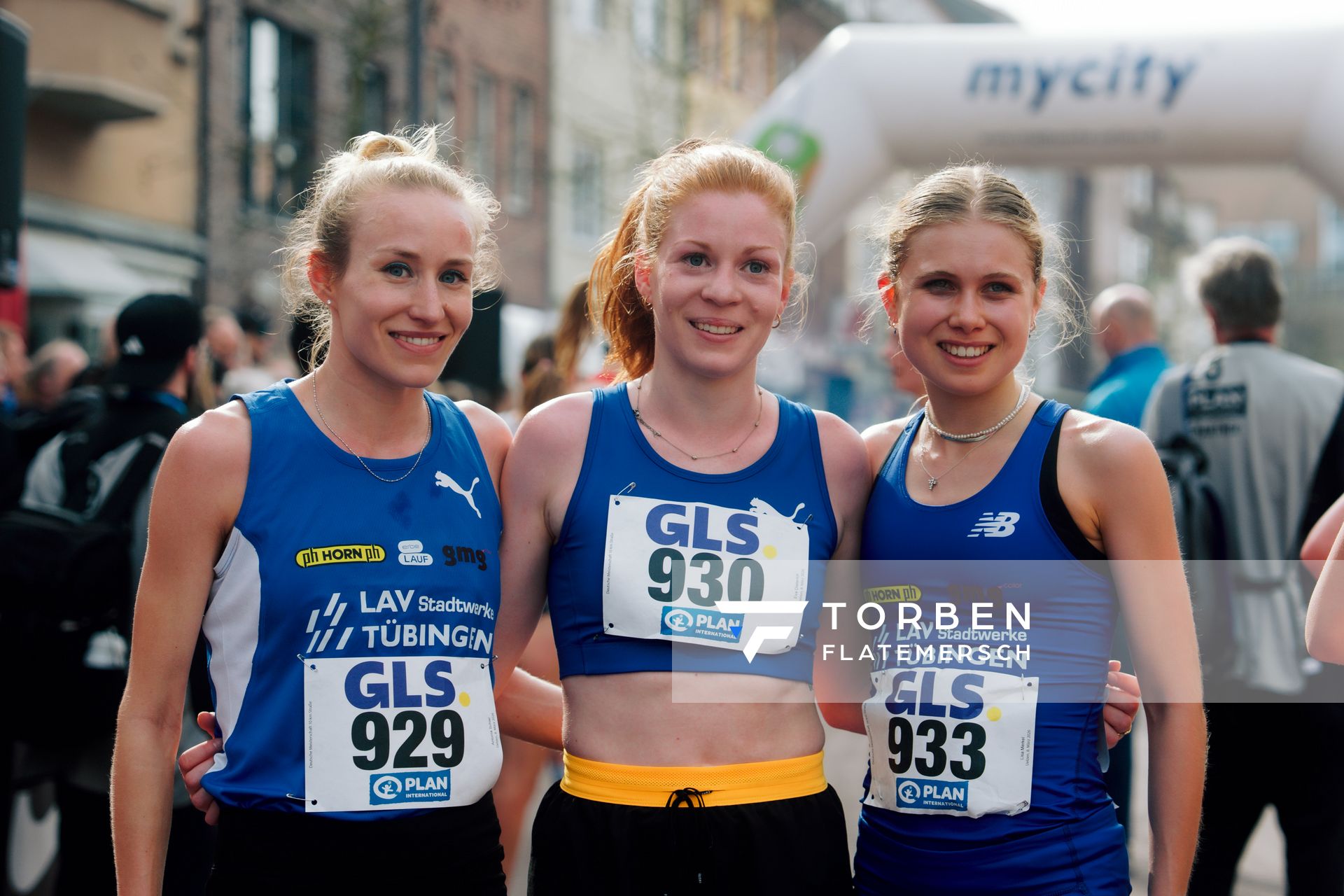 Antonia Schiel (LAV Stadtwerke Tübingen), Eva Dieterich (LAV Stadtwerke Tübingen), Lisa Merkel (LAV Stadtwerke Tübingen) am 08.03.2026 bei den Deutschen Meisterschaften 10 km Straße in Uelzen