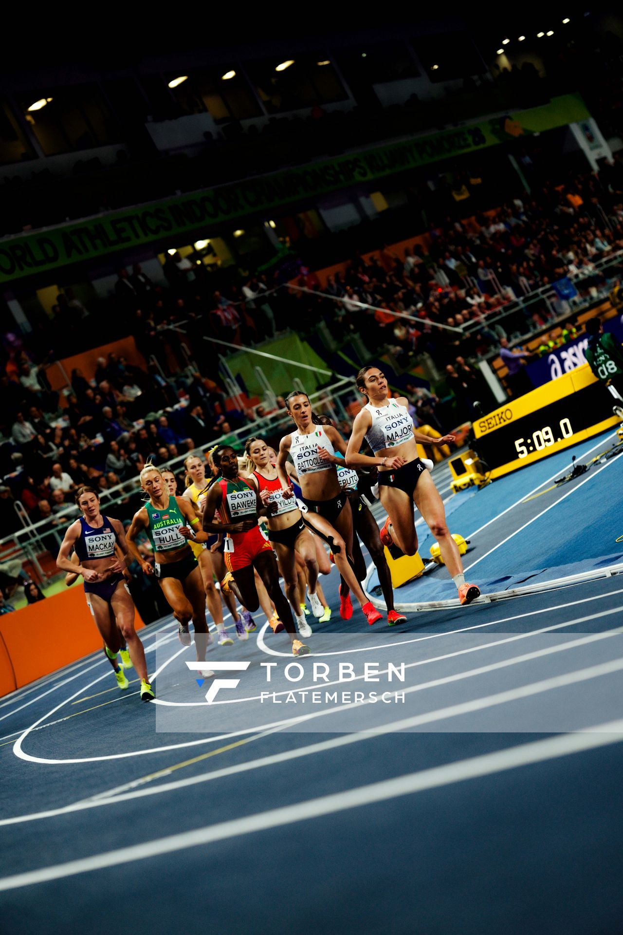 Emily MacKay (United States), Jessica Hull (Australia), Aleshign Baweke (Ethiopia), Şilan Ayyildiz (Türkiye), Nadia Battocletti (Italy), Micol Majori (Italy) on 21.03.2026 at the World Athletics Indoor Championships 2026 in Torun
