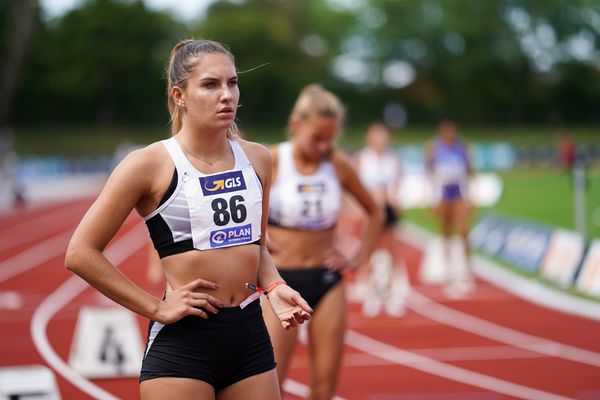 Cora Reitbauer (LG Filder) beim 800m Lauf Deutsche Leichtathletik-Mehrkampfmeisterschaften (Tag 3) am 23.08.2020 in Vaterstetten (Bayern)