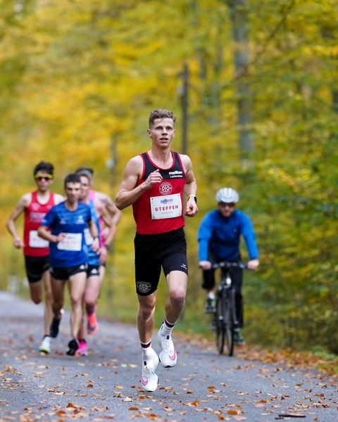 Steffen Riestepatt (LG Osnabrueck) bei am 25.10.2020 beim BLN 42195 Halbmarathon & Marathon in Bernoewe (Stadt Oranienburg)