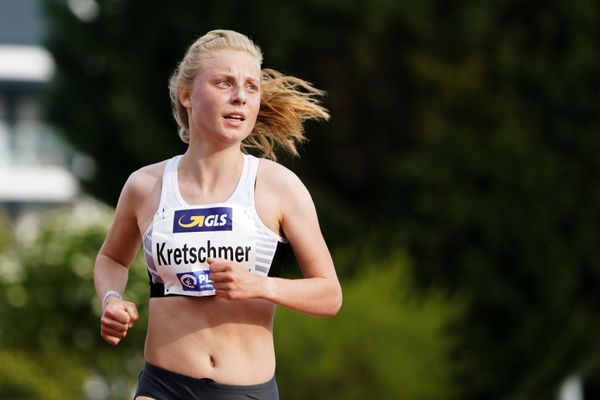 Sophie Kretschmer (LAC Aschersleben) am 01.05.2021 waehrend der Deutschen Meisterschaften Langstrecke im Otto-Schott-Sportzentrum in Mainz