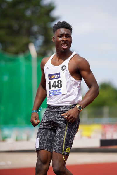 James Adebola (SCC Berlin) am 31.07.2021 waehrend den deutschen Leichtathletik-Jugendmeisterschaften 2021 in Rostock (Tag 2)