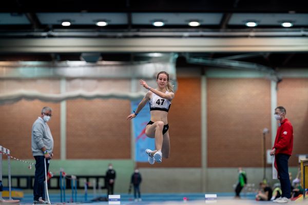 Emily Pischke (Hannover 96); Niedersaechsische Hallenmeisterschaften am 22.01.2022 in der Leichtathletikhalle im Sportleistungszentrum Hannover