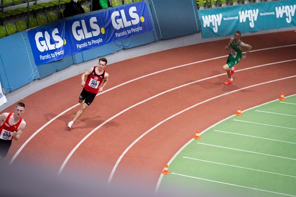 Florian Kroll (LG Osnabrueck) im 400m Vorlauf am 19.02.2022 waehrend der Deutsche Jugend-Hallenmeisterschaften U20 im Glaspalast in Sindelfingen