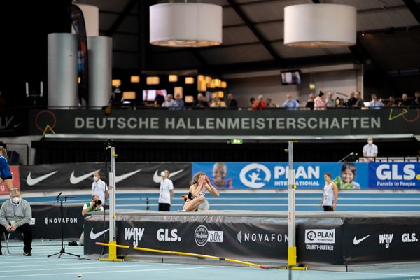 Lea Halmans (SV GO! Saar 05) am 27.02.2022 waehrend der Deutschen Leichtathletik-Hallenmeisterschaften (Tag 2) in der Quarterback Immobilien Arena in Leipzig