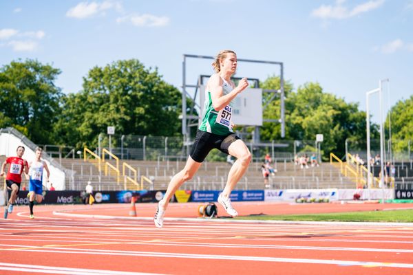 Max Husemann (Eintracht Hildesheim) ueber 400m am 15.07.2022 waehrend den deutschen Leichtathletik-Jugendmeisterschaften 2022 in Ulm