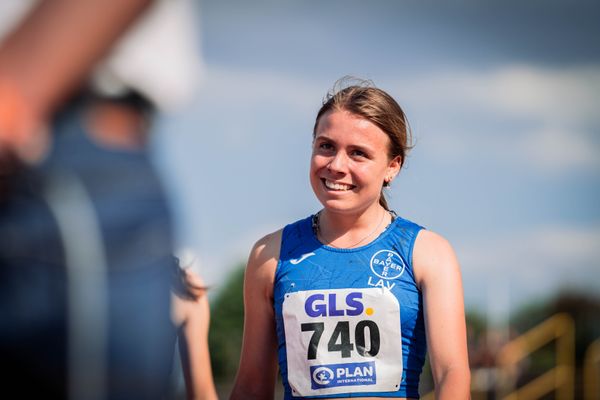Emilia Kuss (LAV Bayer Uerdingen/Dormagen) am 15.07.2022 waehrend den deutschen Leichtathletik-Jugendmeisterschaften 2022 in Ulm