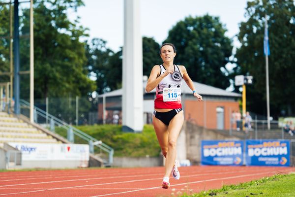Lara Predki (Lueneburger SV) ueber 800m am 06.08.2022 beim Lohrheide-Meeting im Lohrheidestadion in Bochum-Wattenscheid