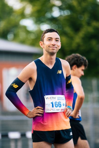Maximilian Thorwirth (SFD 75 Duesseldorf-Sued) vor dem 1500m Lauf am 06.08.2022 beim Lohrheide-Meeting im Lohrheidestadion in Bochum-Wattenscheid