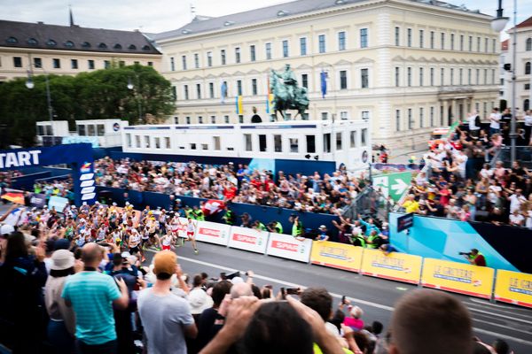 Start der Maenner; Marathon am 15.08.2022 bei den Leichtathletik-Europameisterschaften in Muenchen