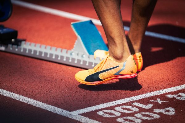Schuhe von Patrick Schneider (GER) im 400m Halbfinale am 16.08.2022 bei den Leichtathletik-Europameisterschaften in Muenchen