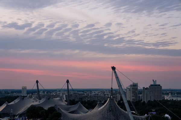 Sonnenuntergang ueber Muenchen am 17.08.2022 bei den Leichtathletik-Europameisterschaften in Muenchen