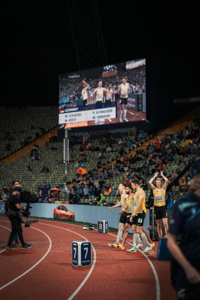 Die 4x400m Staffel mit Marc Koch (GER), Patrick Schneider (GER), Marvin Schlegel (GER) und Manuel Sanders (GER) am 20.08.2022 bei den Leichtathletik-Europameisterschaften in Muenchen
