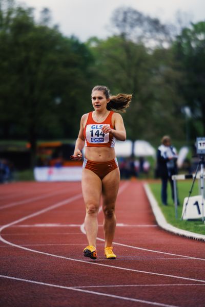 Charlotte Wolff (LG Nord Berlin) am 29.04.2023 bei den deutschen Meisterschaften Langstaffel in Bietigheim-Bissingen