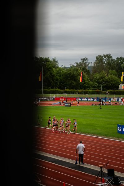 1500m der weiblichen Jugend U23 am 01.07.2023 waehrend den deutschen U23 Leichtathletik-Meisterschaften im Jahnstadion in Göttingen