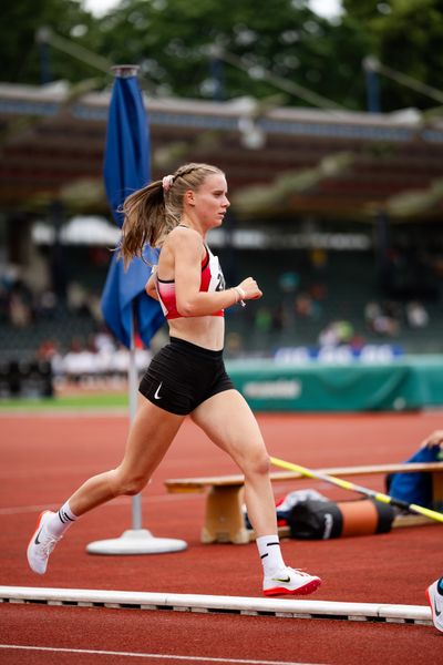 Janina Eimann (Lueneburger SV) am 02.07.2023 waehrend den deutschen U23 Leichtathletik-Meisterschaften im Jahnstadion in Göttingen