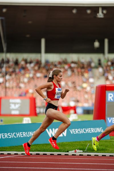 Katharina Saathoff (Braunschweiger Laufclub) während der 113. Deutschen Leichtathletik-Meisterschaften am 08.07.2023 im Auestadion in Kassel