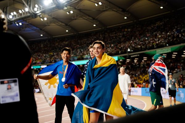 Ernest John Obiena (PHI/Philippines), Armand Duplantis (SWE/Sweden) during the Pole Vault on Day 8 of the World Athletics Championships Budapest 23 at the National Athletics Centre in Budapest, Hungary on August 26, 2023.