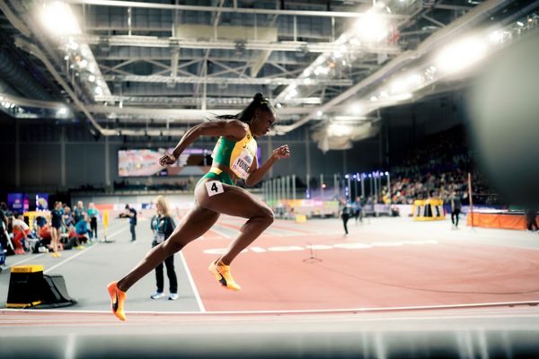 Charokee Young (JAM/Jamaica) im 400m Vorlauf am 01.03.2024 bei den World Athletics Indoor Championships in Glasgow (Schottland / Vereinigtes Königreich)