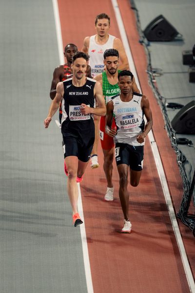 James Preston (NZL/New Zealand), Tshepiso Masalela (BOT/Botswana) am 01.03.2024 bei den World Athletics Indoor Championships in Glasgow (Schottland / Vereinigtes Königreich)