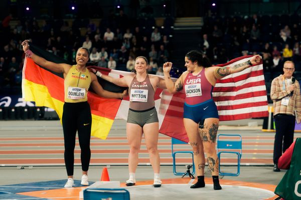 Yemisi Ogunleye (GER/Germany), Sarah Mitton (CAN/Canada), Chase Jackson (USA/United States of America) beim Kugelstoßen am 01.03.2024 bei den World Athletics Indoor Championships in Glasgow (Schottland / Vereinigtes Königreich)