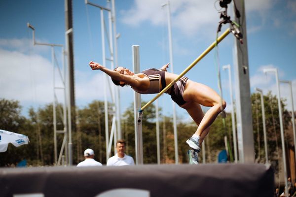 Vanessa Grimm (GER | Königsteiner LV) beim Hochsprung am 22.06.2024 beim Stadtwerke Ratingen Mehrkampf-Meeting 2024 in Ratingen