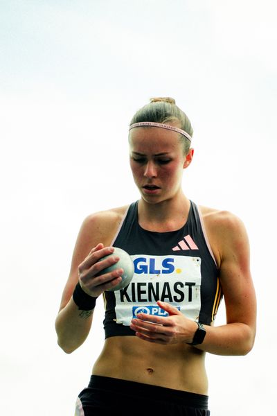 Lucie Kienast (GER | Eintracht Frankfurt) im Kugelstoßen am 22.06.2024 beim Stadtwerke Ratingen Mehrkampf-Meeting 2024 in Ratingen