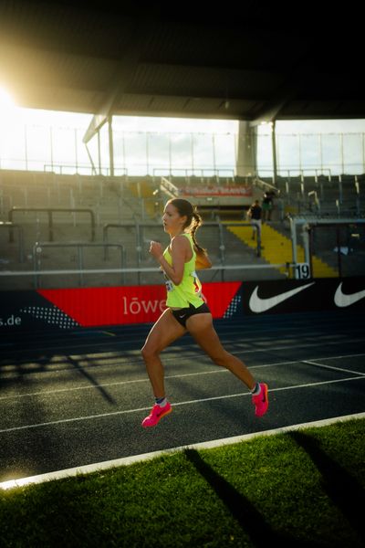 Svenja Pingpank (Hannover Athletics) am 28.06.2024 beim 5000m Lauf bei den deutschen Leichtathletik-Meisterschaften 2024 im Eintracht-Stadion in Braunschweig