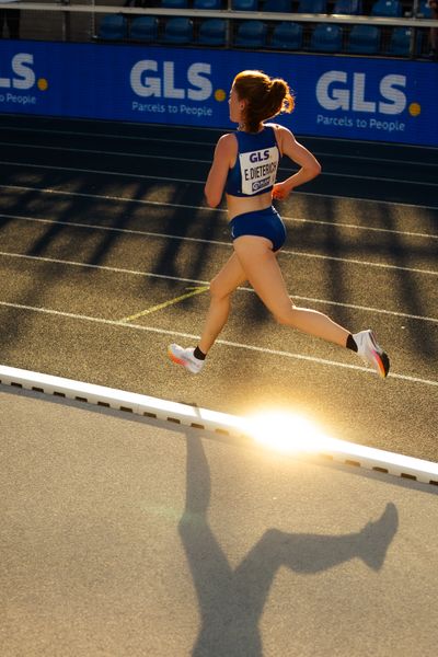 Eva Dieterich (LAV Stadtwerke Tübingen)  am 28.06.2024 beim 5000m Lauf bei den deutschen Leichtathletik-Meisterschaften 2024 im Eintracht-Stadion in Braunschweig