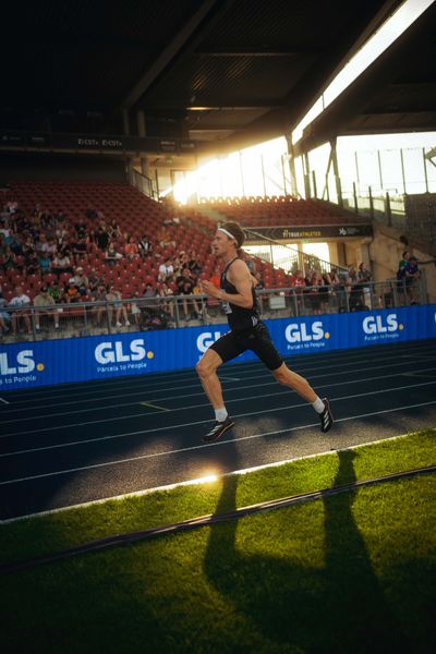 Sam Parsons (SCC Berlin) am 28.06.2024 beim 5000m Lauf bei den deutschen Leichtathletik-Meisterschaften 2024 im Eintracht-Stadion in Braunschweig