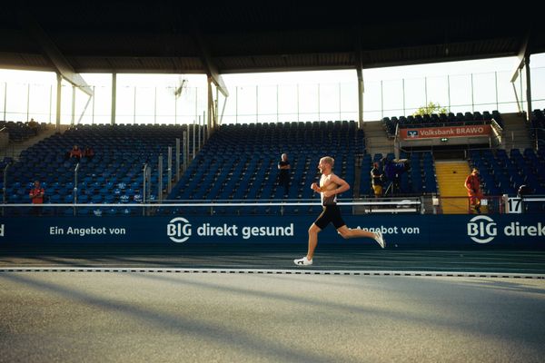 Florian Bremm (LSC Höchstadt/Aisch)  am 28.06.2024 beim 5000m Lauf bei den deutschen Leichtathletik-Meisterschaften 2024 im Eintracht-Stadion in Braunschweig