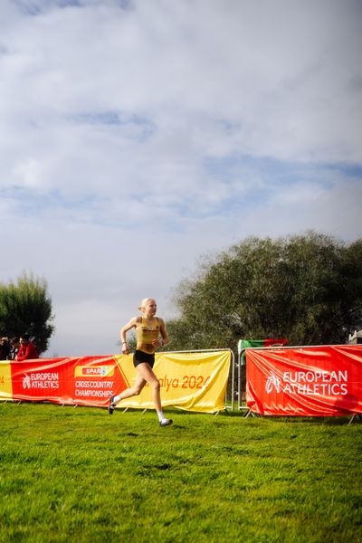 Ada Werner (Germany) am 08.12.2024 bei den Crosslauf-Europameisterschaften in Antalya