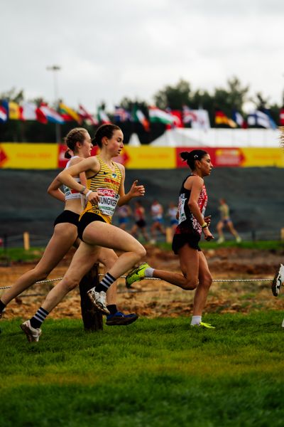 Emily Junginger (Germany) am 08.12.2024 bei den Crosslauf-Europameisterschaften in Antalya