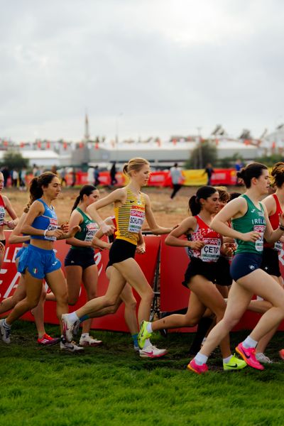 Pia Schlattmann (Germany) am 08.12.2024 bei den Crosslauf-Europameisterschaften in Antalya