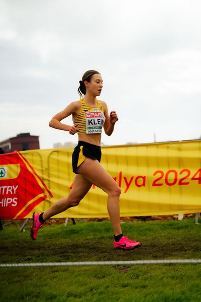 Hanna Klein (Germany) am 08.12.2024 bei den Crosslauf-Europameisterschaften in Antalya