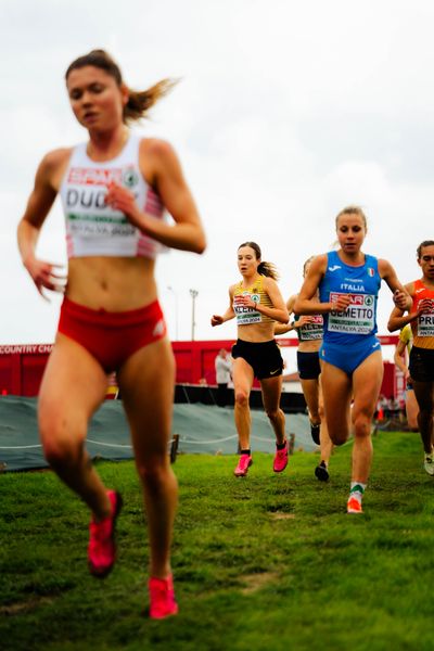 Hanna Klein (Germany) am 08.12.2024 bei den Crosslauf-Europameisterschaften in Antalya