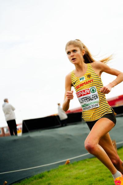 Konstanze Klosterhalfen (Germany) am 08.12.2024 bei den Crosslauf-Europameisterschaften in Antalya