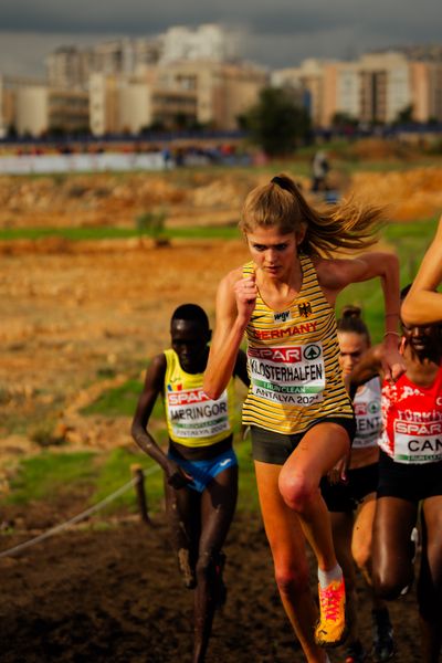 Konstanze Klosterhalfen (Germany) am 08.12.2024 bei den Crosslauf-Europameisterschaften in Antalya