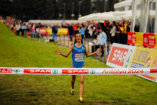 Nadia Battoletti (Italy) am 08.12.2024 bei den Crosslauf-Europameisterschaften in Antalya
