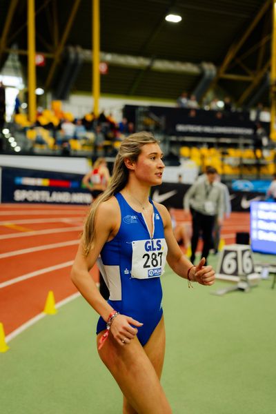 Johanna Martin (1. LAV Rostock) waehrend den deutschen Jugend-Hallenmeisterschaften U20 am 15.02.2025 in der Helmut-Körnig-Halle in Dortmund