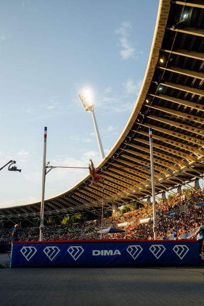 The pole vault at the Wanda Diamond League MEETING de Paris on 20/06/2025 in Paris