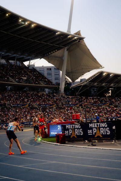 George Mills (United Kingdom), Azeddine Habz (France) during the 1500m race at the Wanda Diamond League MEETING de Paris on 20/06/2025 in Paris