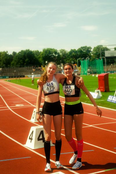 Valerie Fehlandt (LAV Zeven), Johanna Faust (LG Neustadt Nord) waehrend der U16-/U23-DM am 05.07.2025 im Donaustadion in Ulm