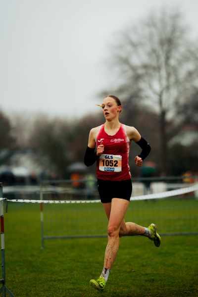 Nele Heymann (LG Brillux Münster) im Lauf L09 - Frauen, U23 Langstrecke bei den Deutschen Meisterschaften im Crosslauf auf dem Sportgelände Bürgerpark Nord am 30.11.2025 in Darmstadt