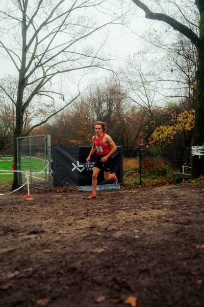 Markus Görger (LG Region Karlsruhe) im Lauf L10 - Männer, U23 Langstrecke bei den Deutschen Meisterschaften im Crosslauf auf dem Sportgelände Bürgerpark Nord am 30.11.2025 in Darmstadt