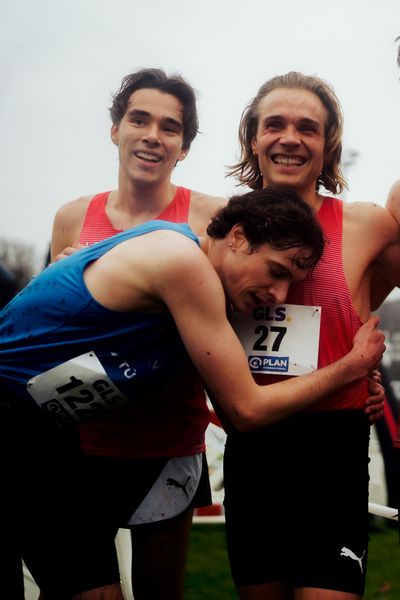Markus Görger (LG Region Karlsruhe), Robert Baumann (LAV Stadtwerke Tübingen) bei den Deutschen Meisterschaften im Crosslauf auf dem Sportgelände Bürgerpark Nord am 30.11.2025 in Darmstadt